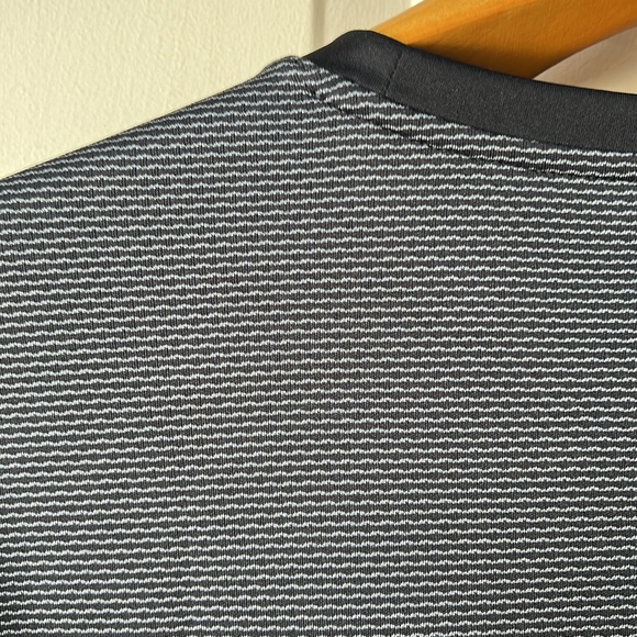 Greg Norman Athletic Tshirt - Picture 5 of 7